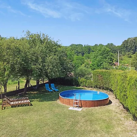 Holiday home Takovski